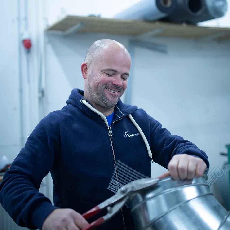 Erkon ekipa pri delu - pridružite se našemu timu